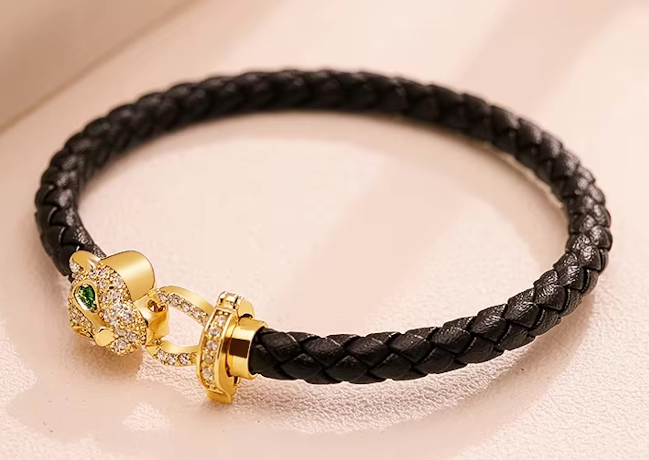 Exquisite Cheetah Leather Bracelet