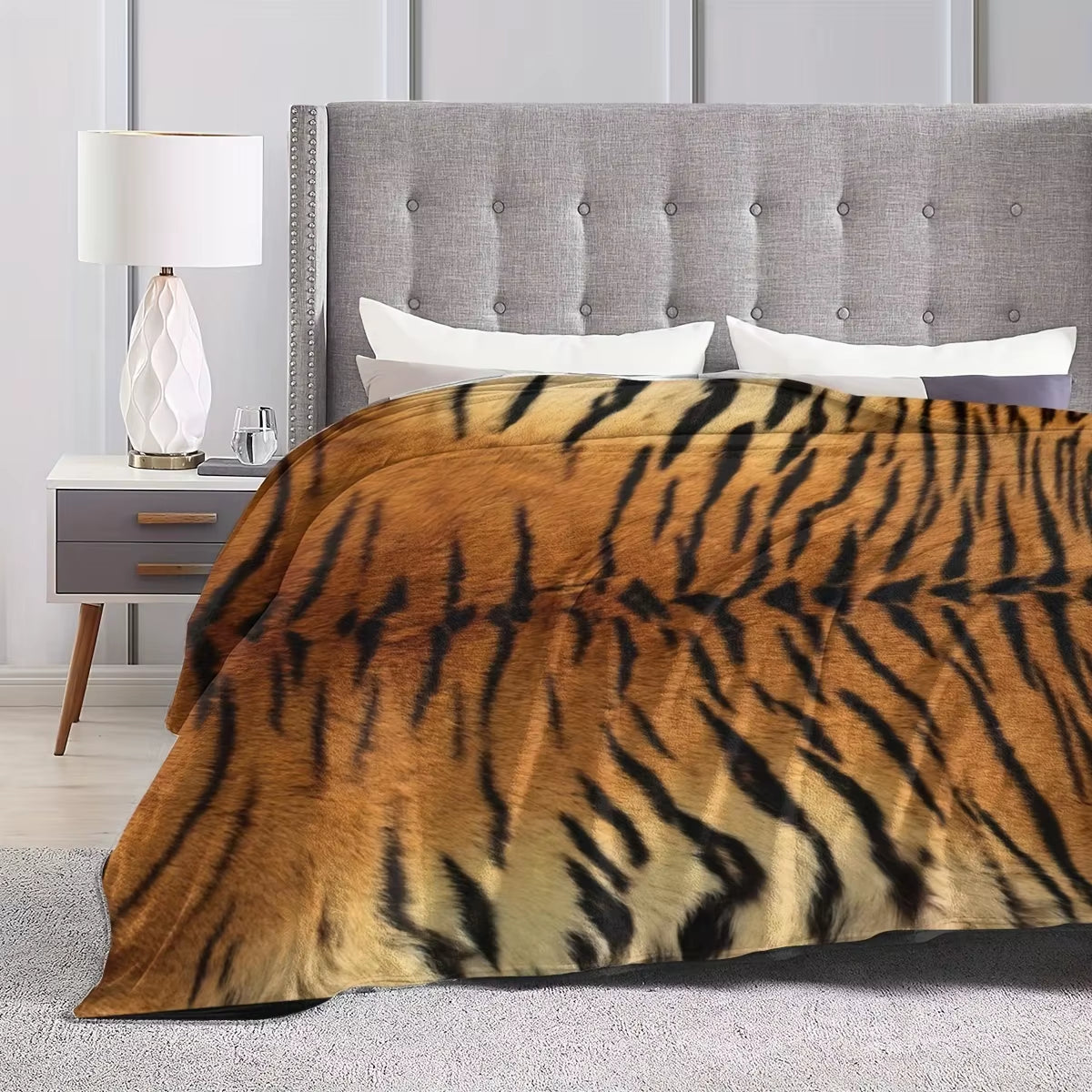 Chic Tiger Throw Blanket