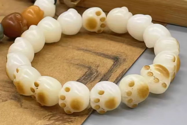 Bodhi Beaded Cat Paw Bracelet