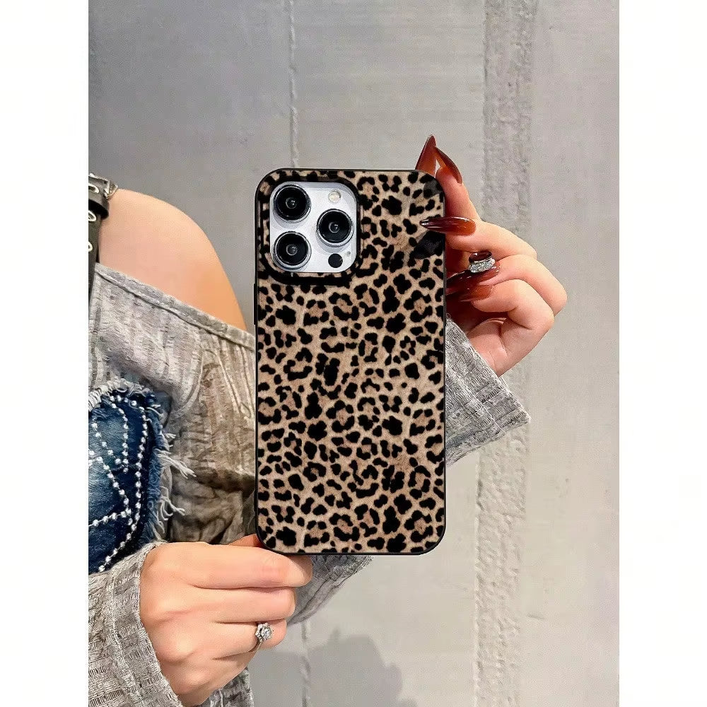 Wild Panther Protective Case for iPhone 15/16/17