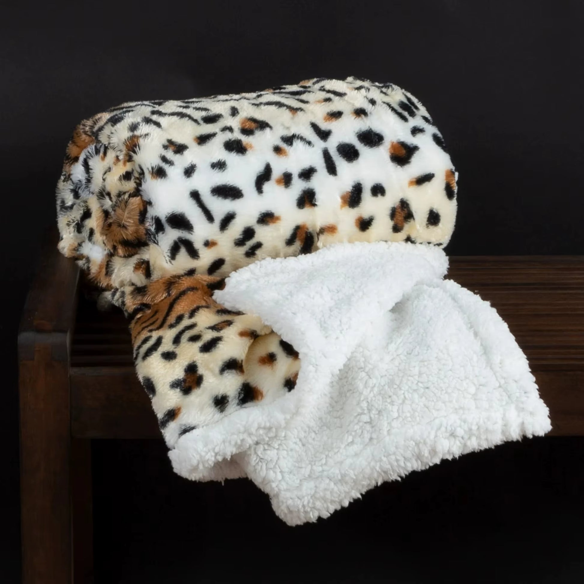 Wildcat Machine-Washable Fleece Blanket 