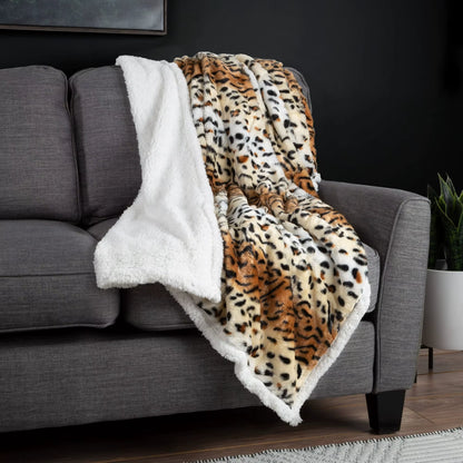 Wildcat Machine-Washable Fleece Blanket 