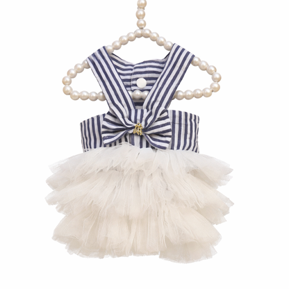 Yacht Club Chic